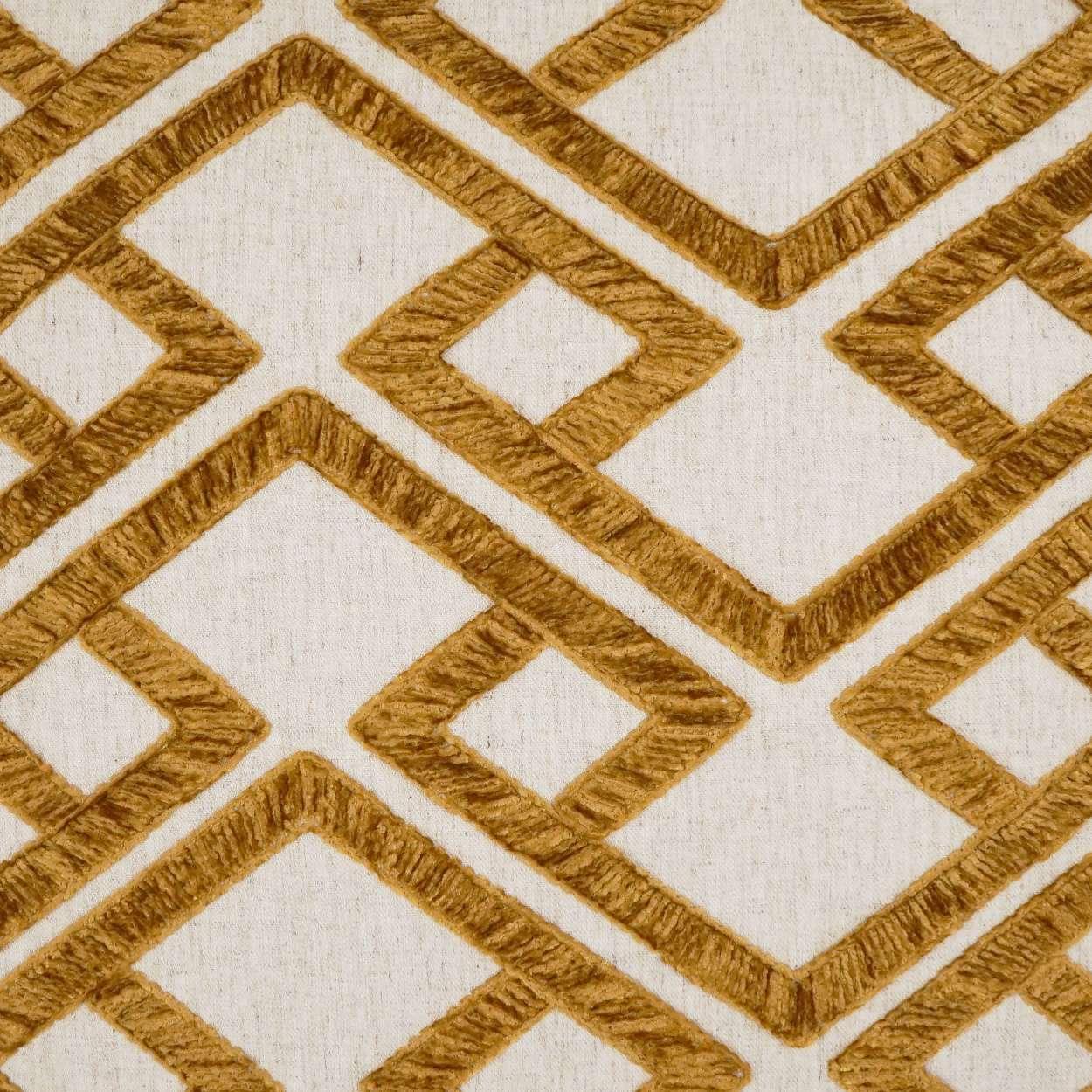 Accolade Pillow - Image 2