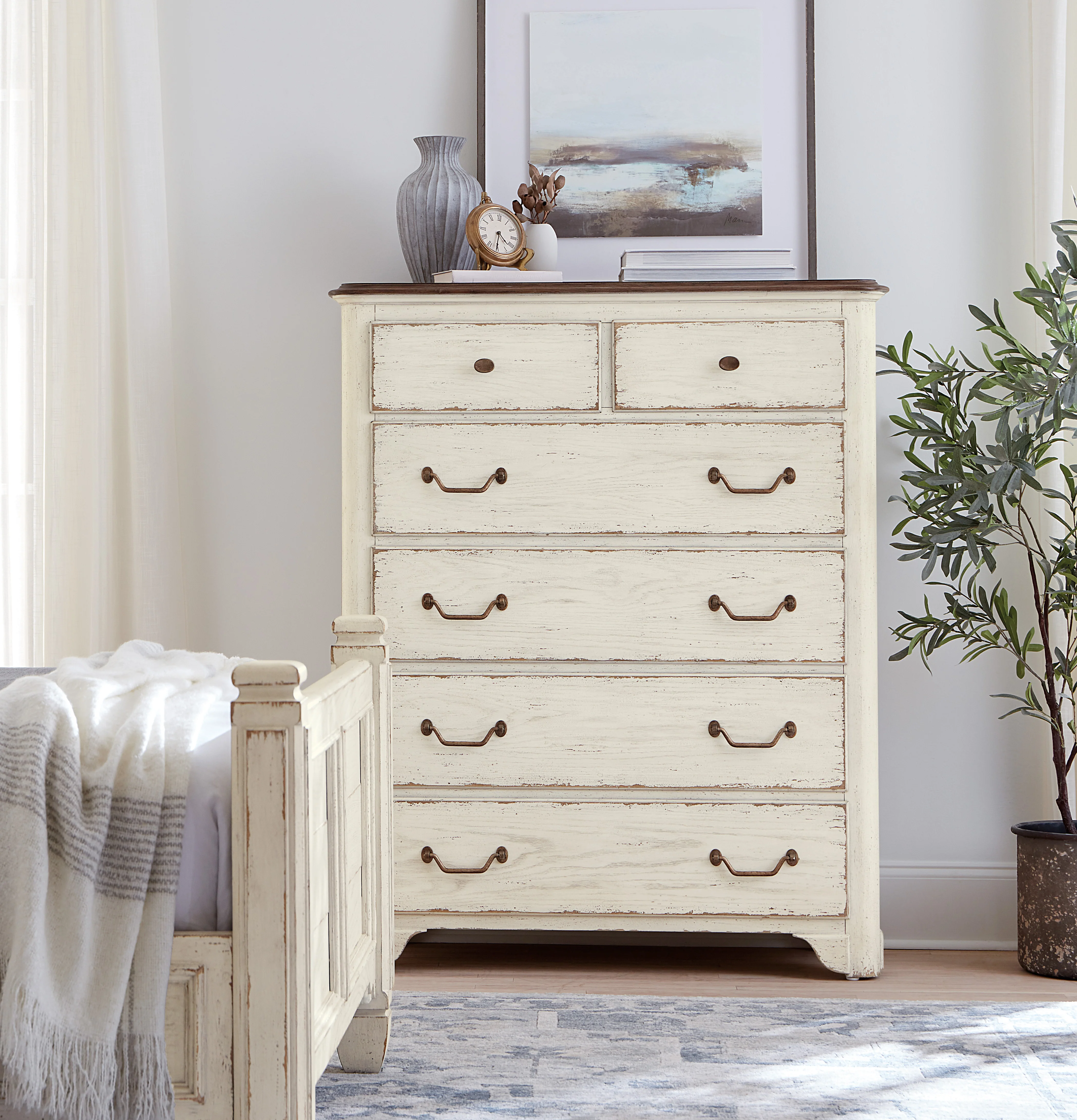 Americana Six-Drawer Dresser - Daisy - Image 4