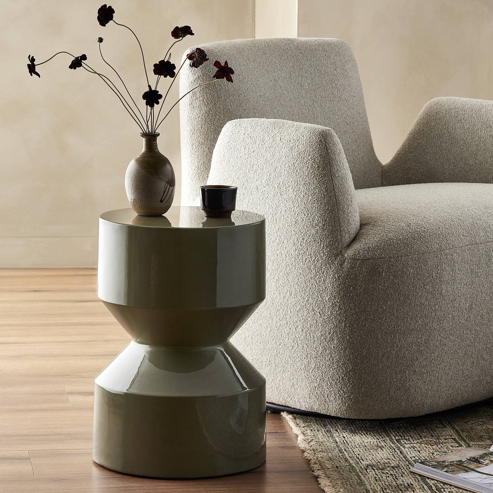 Ara End Table - Image 2