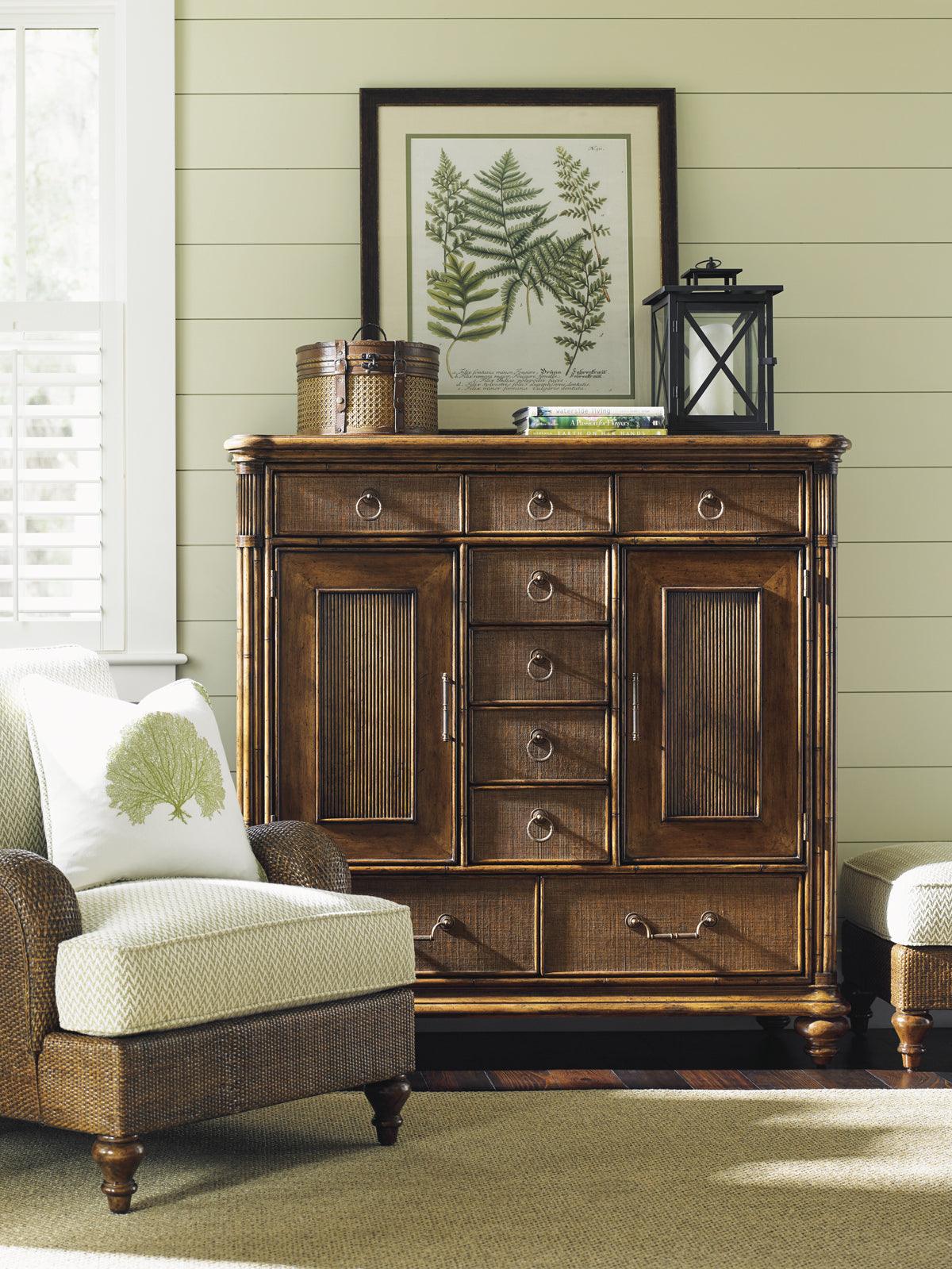 Bali Hai Balencia Gentlemans Cabinet - Image 2