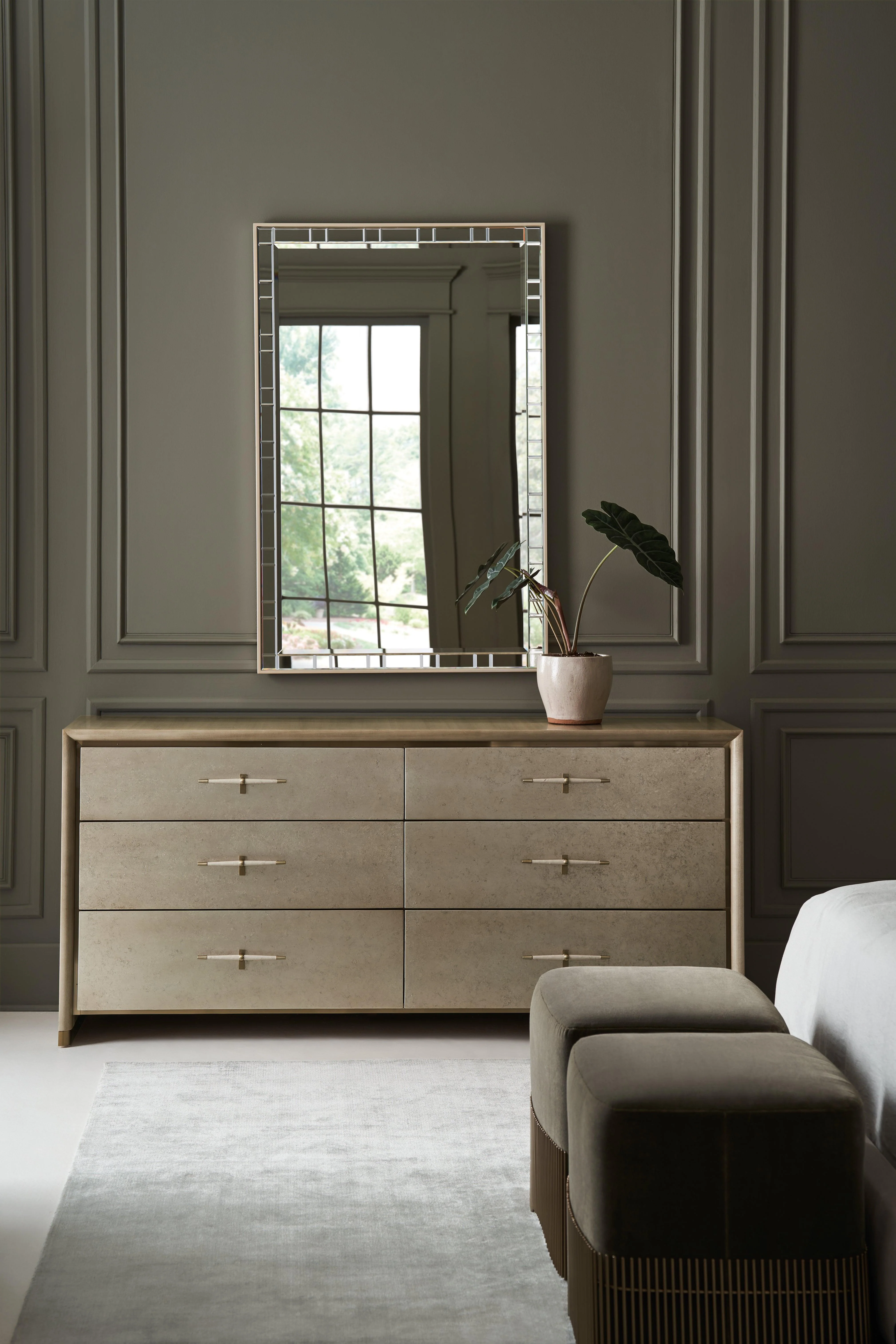 Classic Hang Up Dresser - Image 2