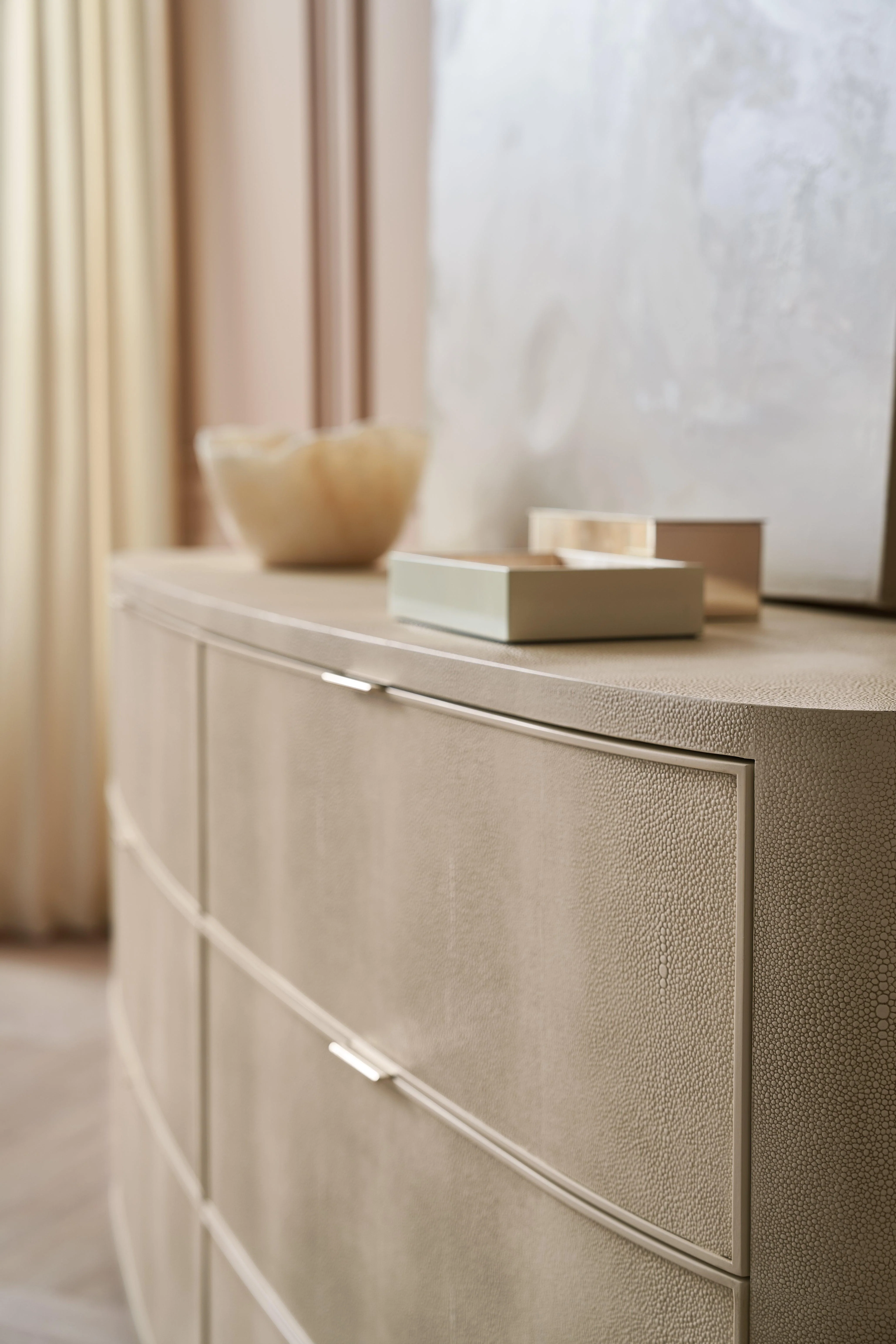 Classic Simply Perfect Dresser - Image 6