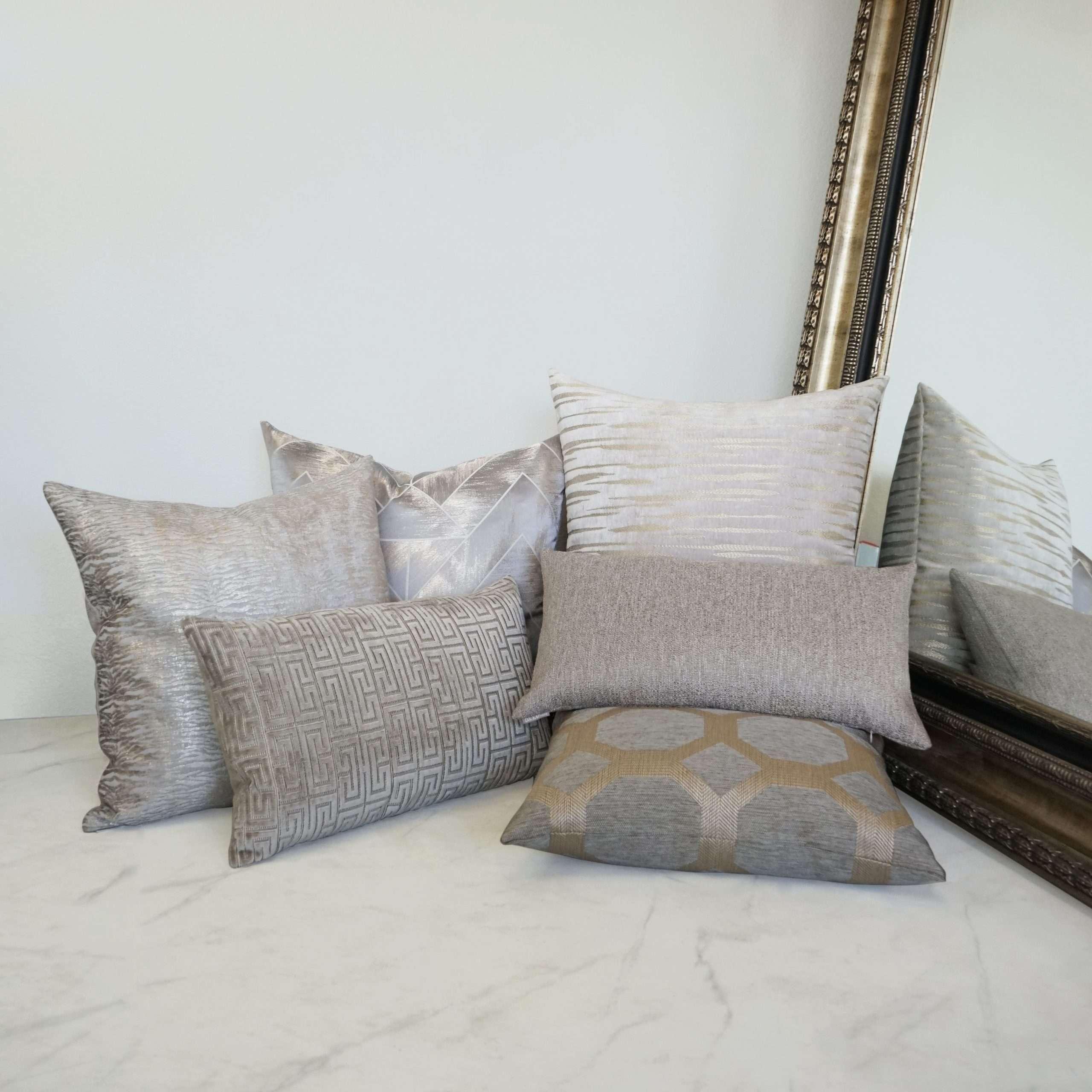 Davos Pillow - Image 5