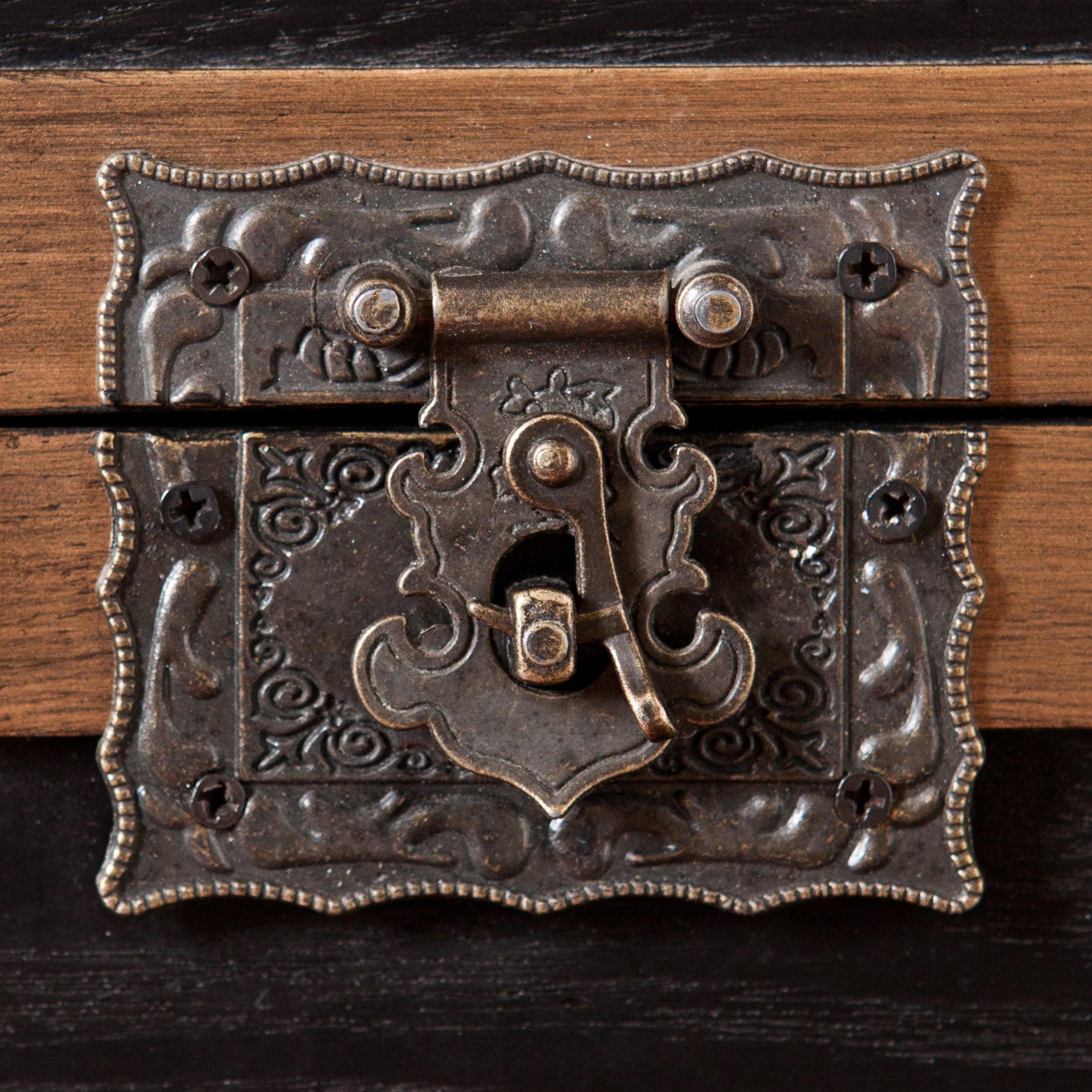 Drifton Travel Trunk End Table - Image 6