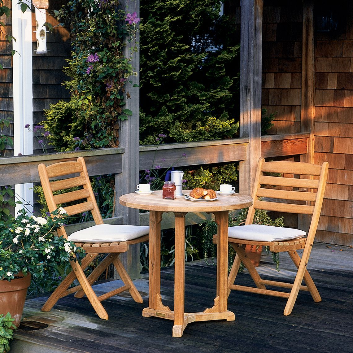 Essex 30" Round Bistro Table - Image 2