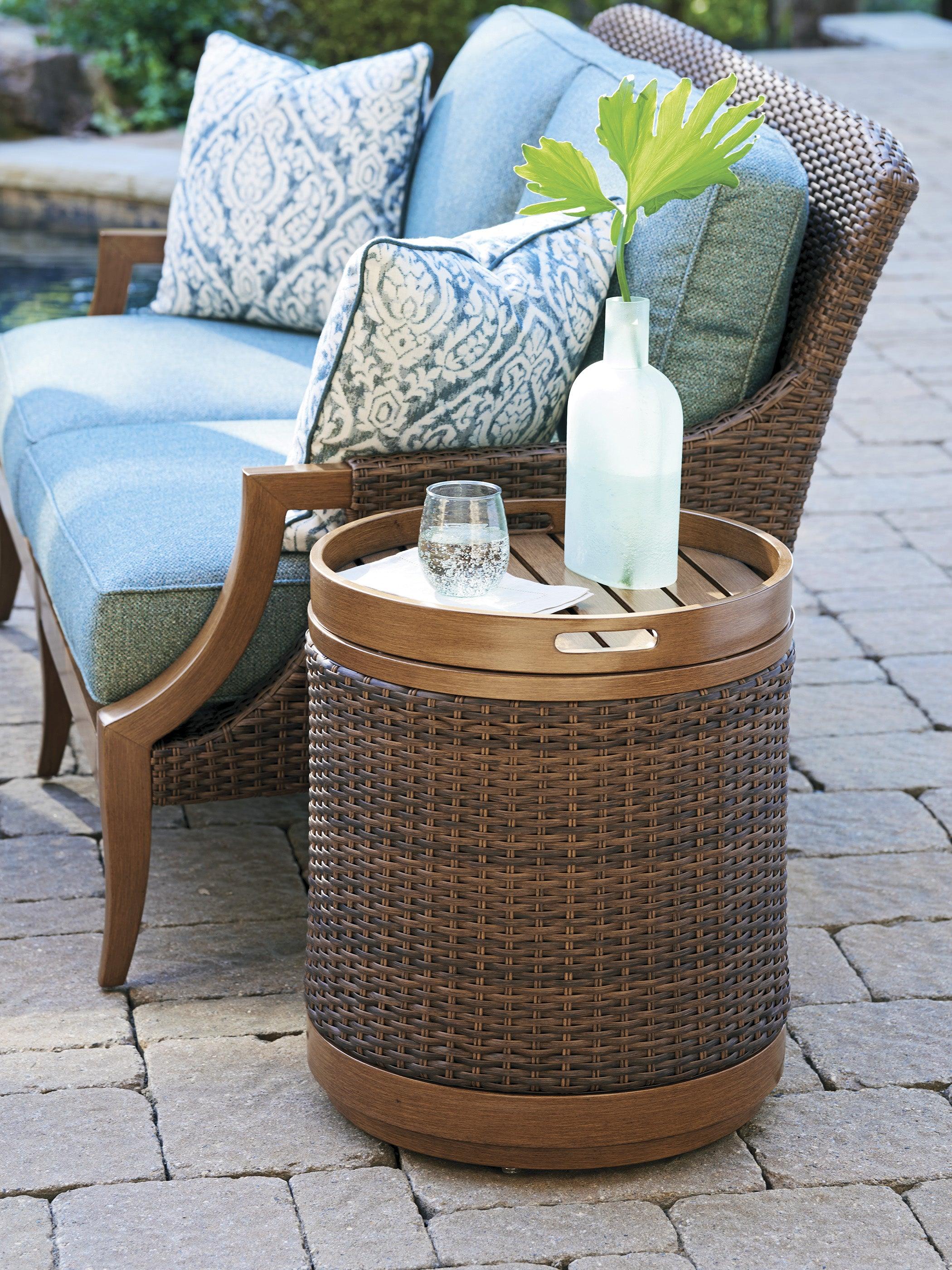 Harbor Isle Round Accent Table - Image 2