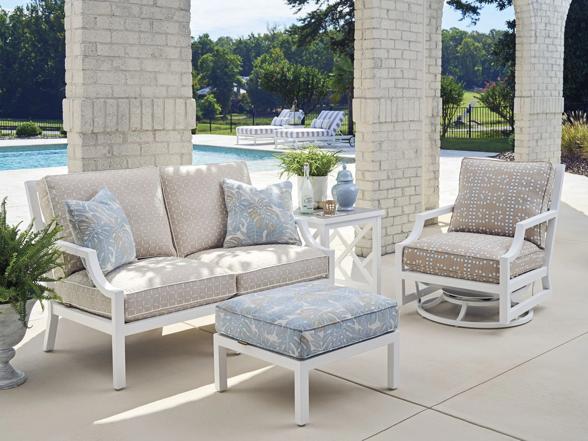 Island Classic Ottoman - Image 7