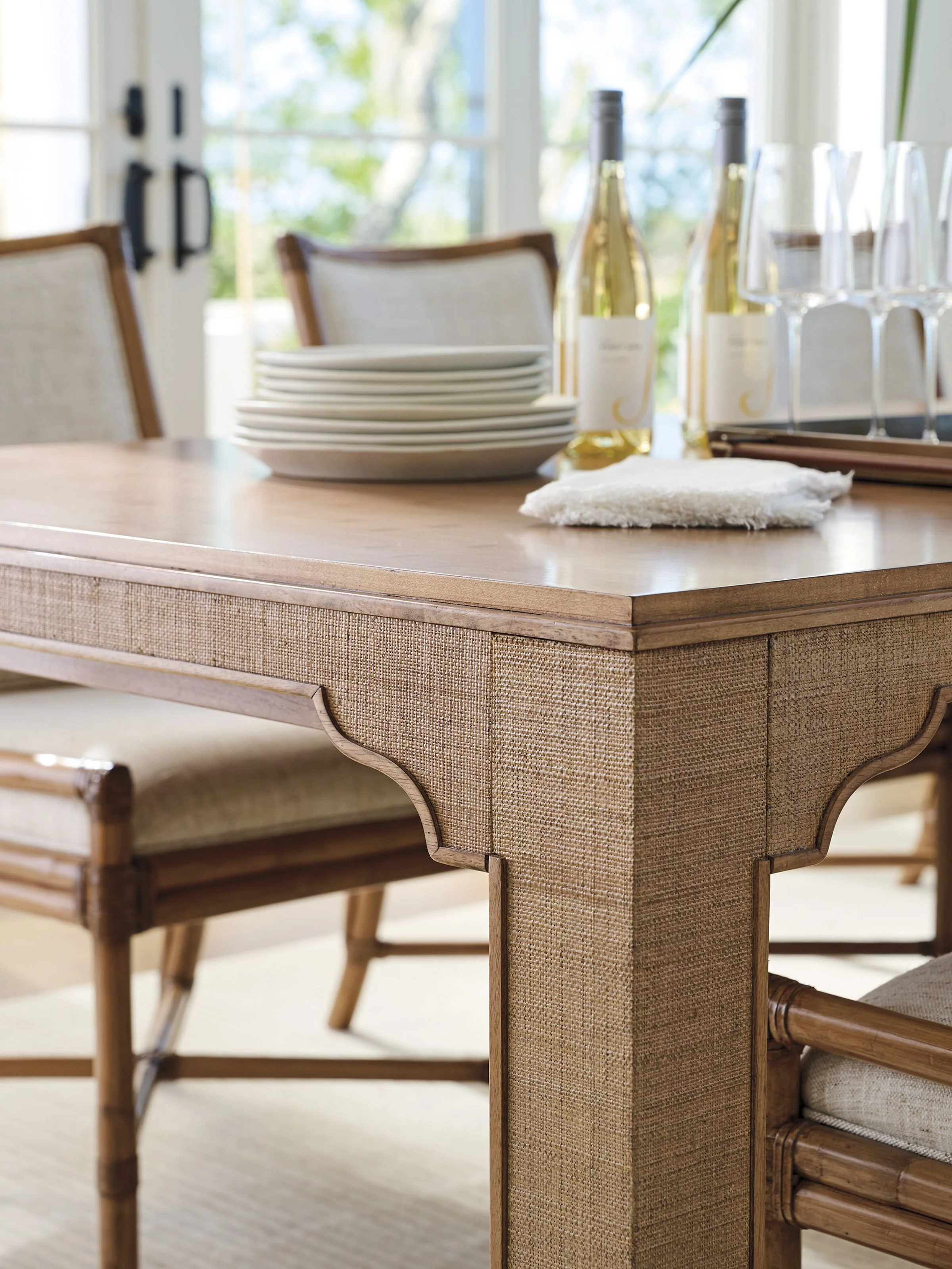 Key Biscayne Sandy Lane Dining Table - Image 4