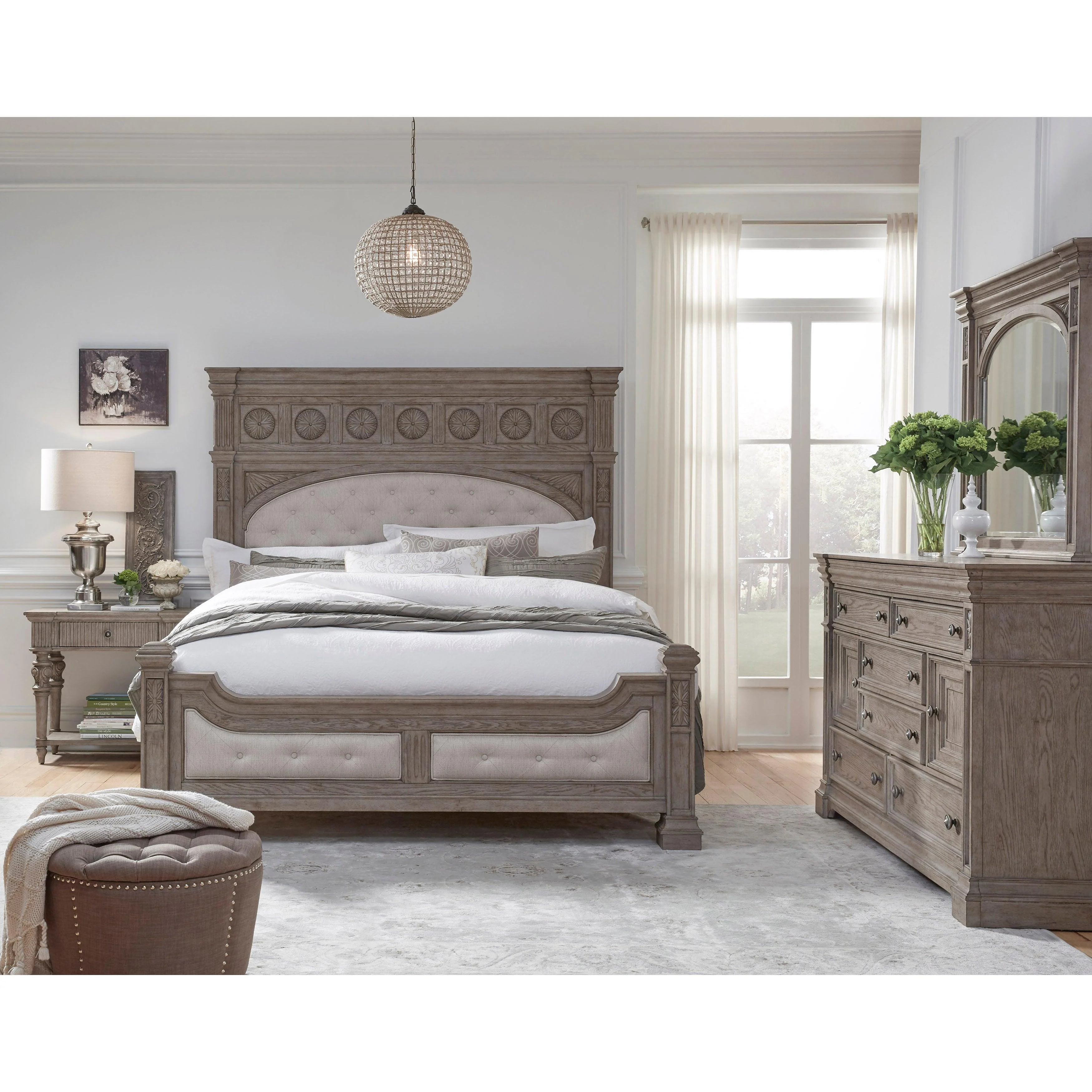 Kingsbury Dresser and Mirror - Image 2