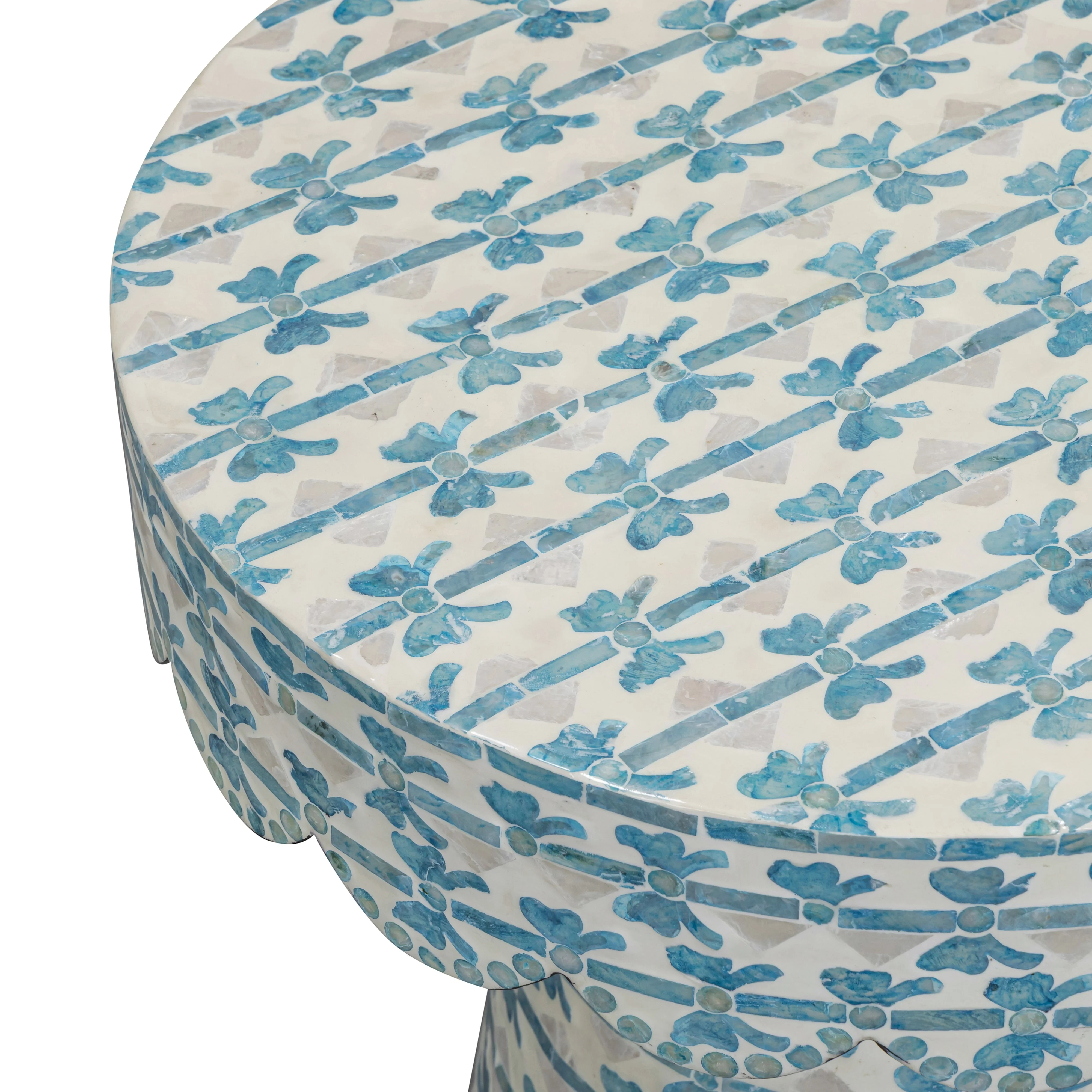 Lady Blue Ribbon Capiz Shell Round Side Table - Image 4