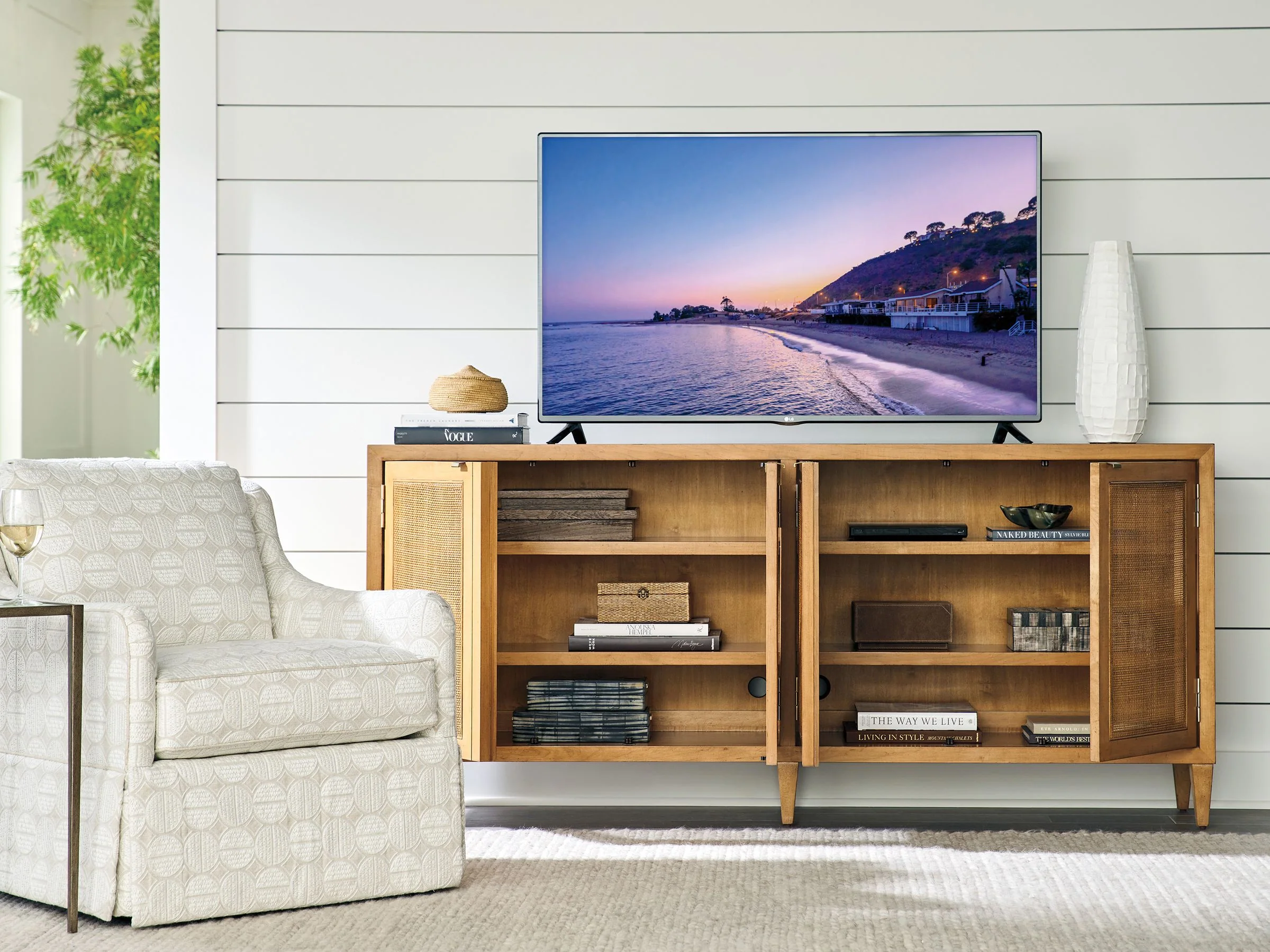 Laguna Bluebird Media Console - Image 3