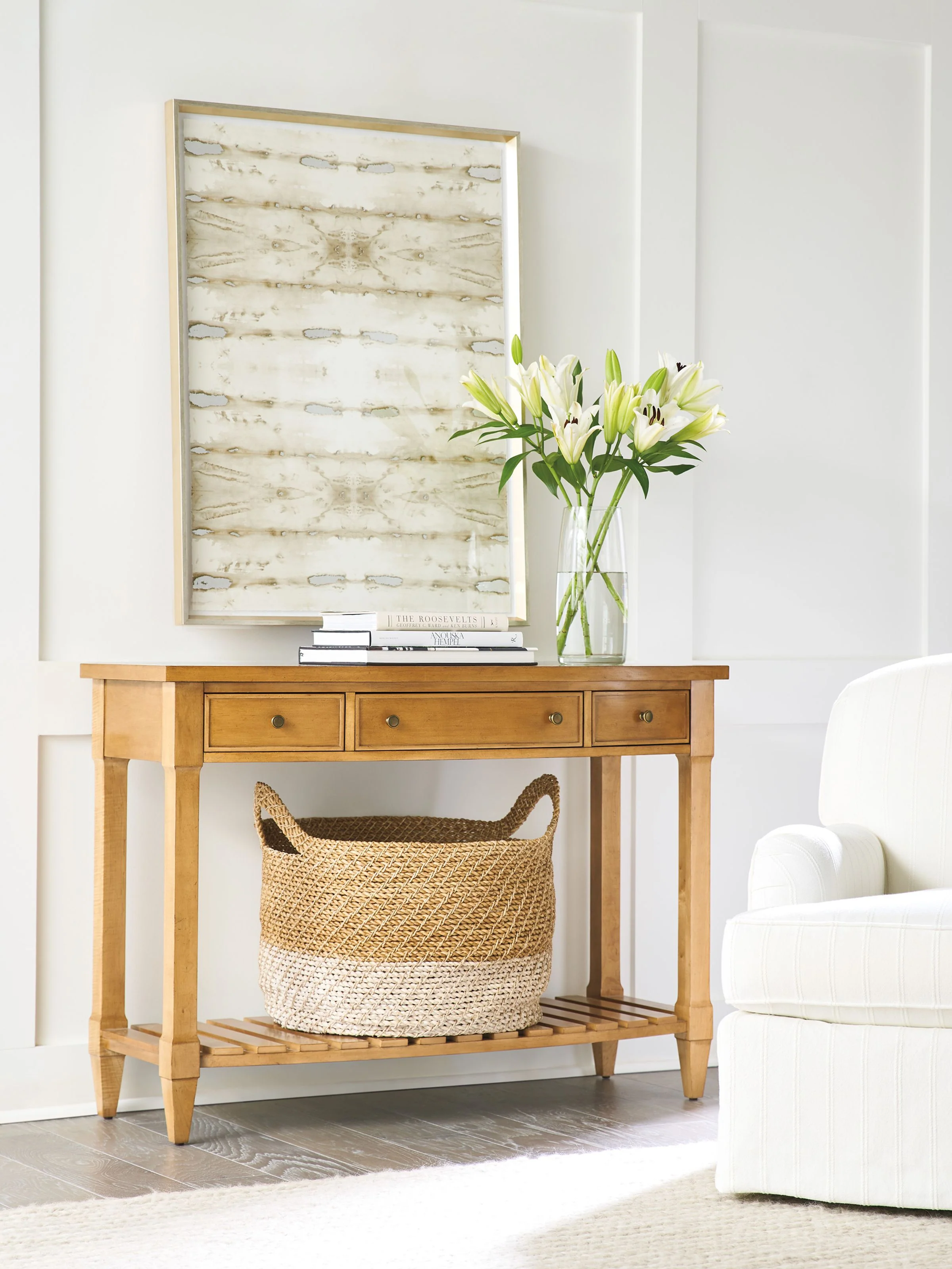 Laguna Temple Bowfront Console Table - Image 2