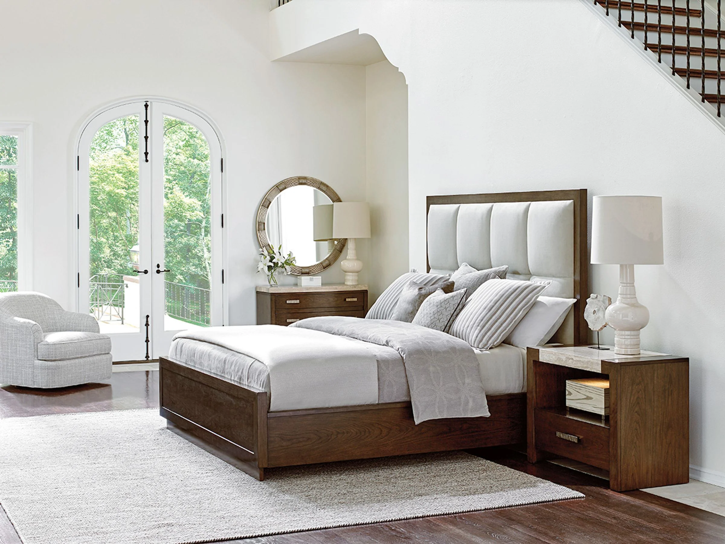 Laurel Canyon Casa Del Mar Upholstered Bed King - Image 2