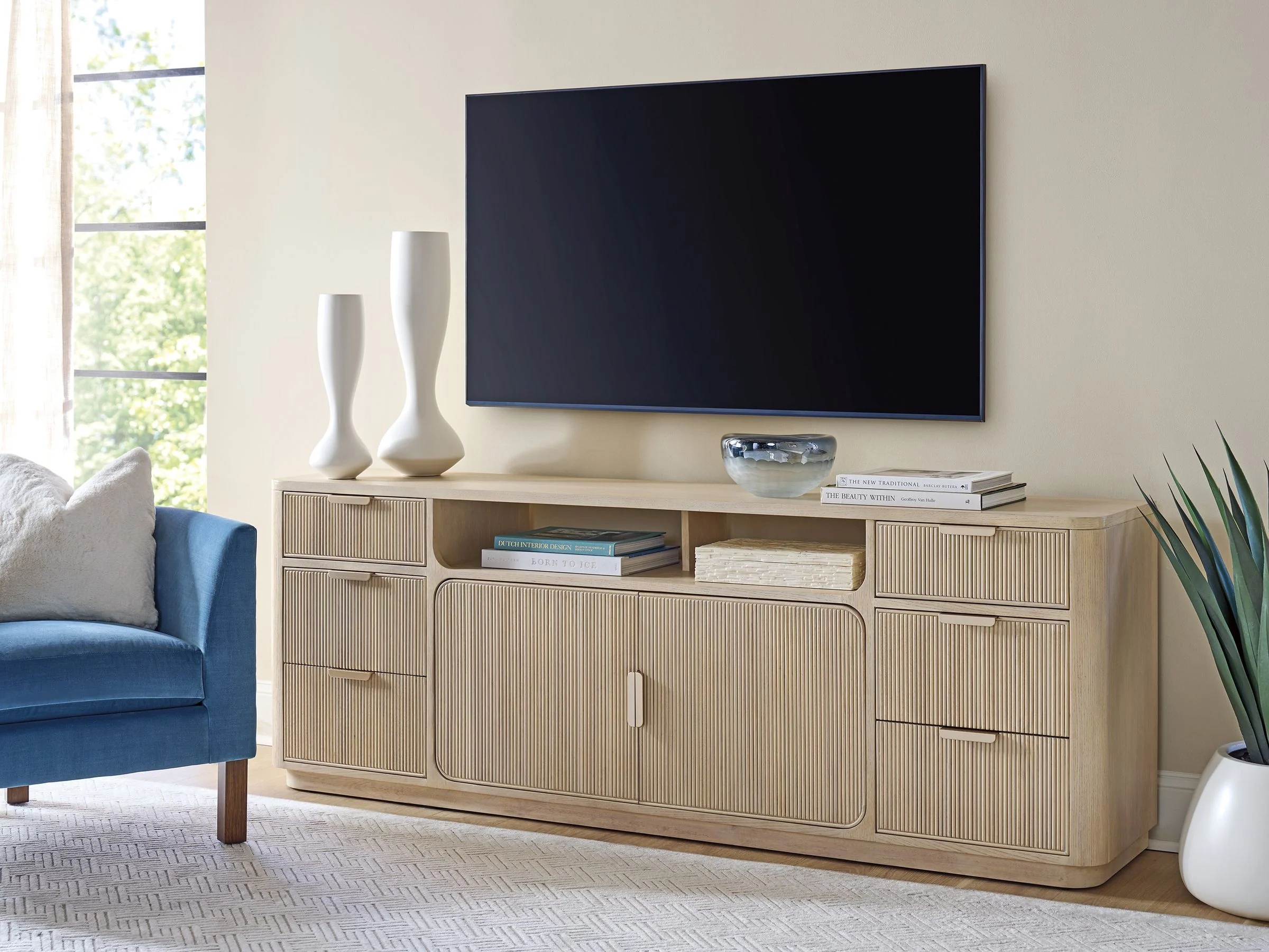 Montreux Montreux  Media Console - Image 2