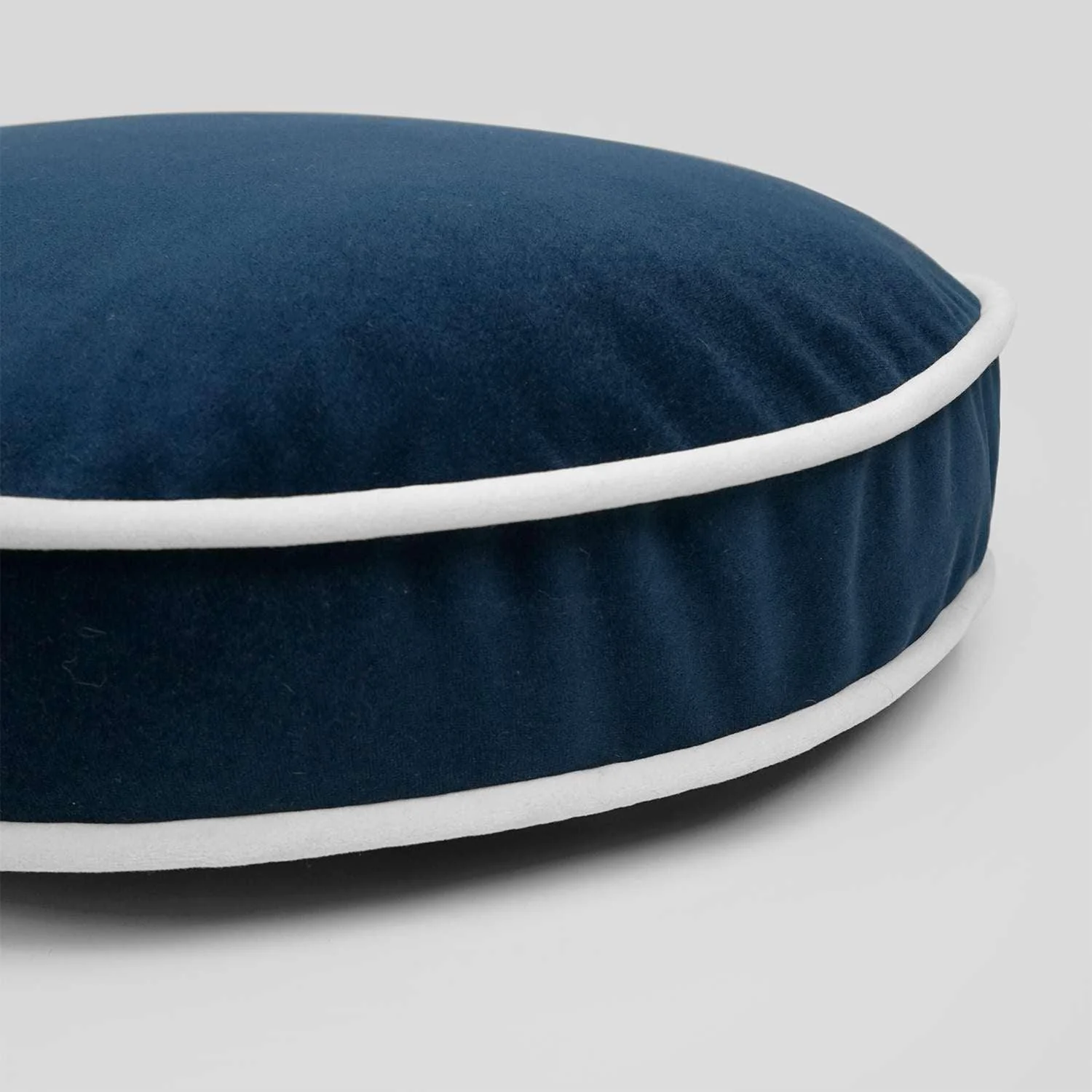 Posh Circle Pillow - Image 22