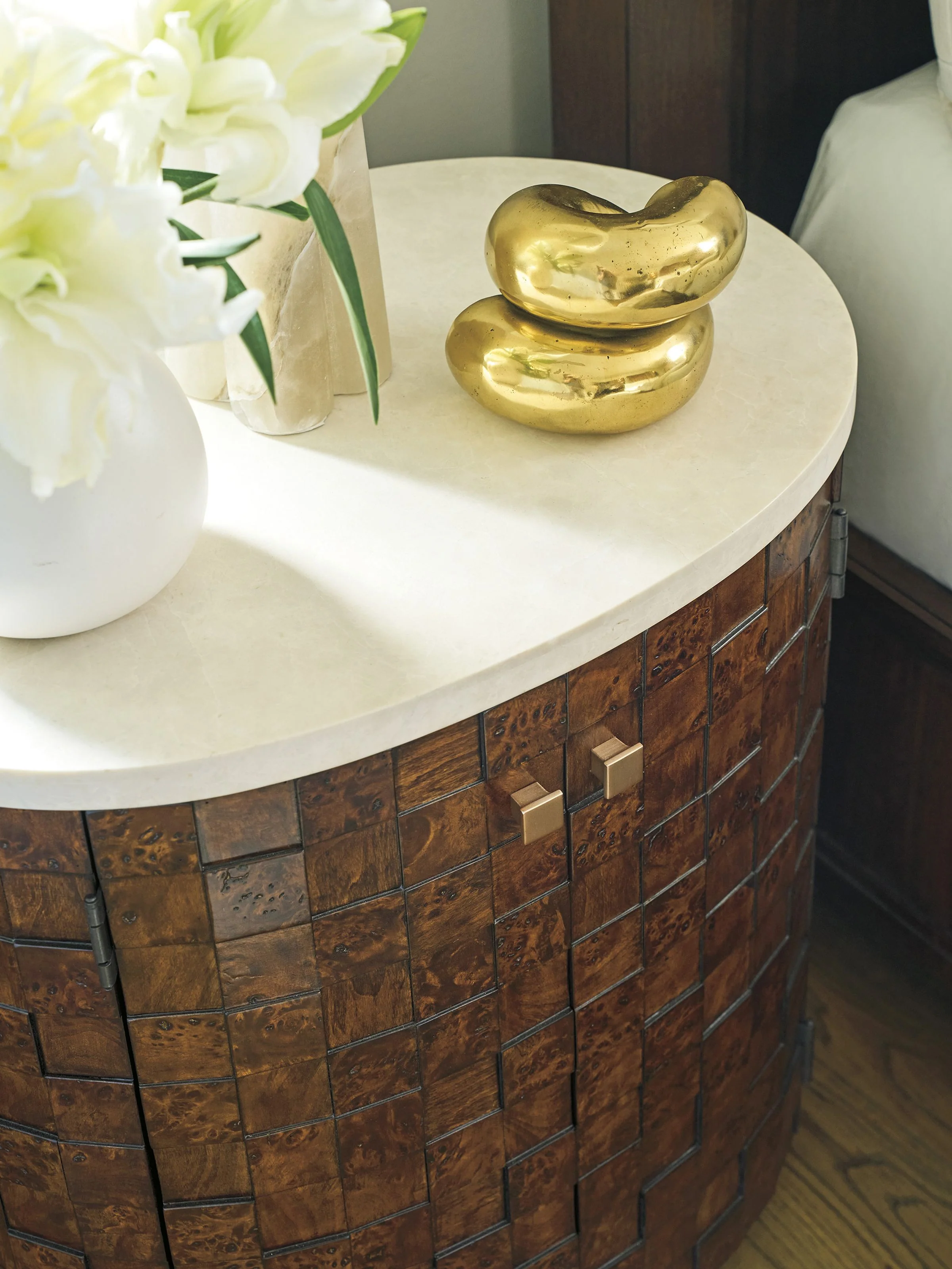 Rendezvous Morella Oval Nightstand - Image 3
