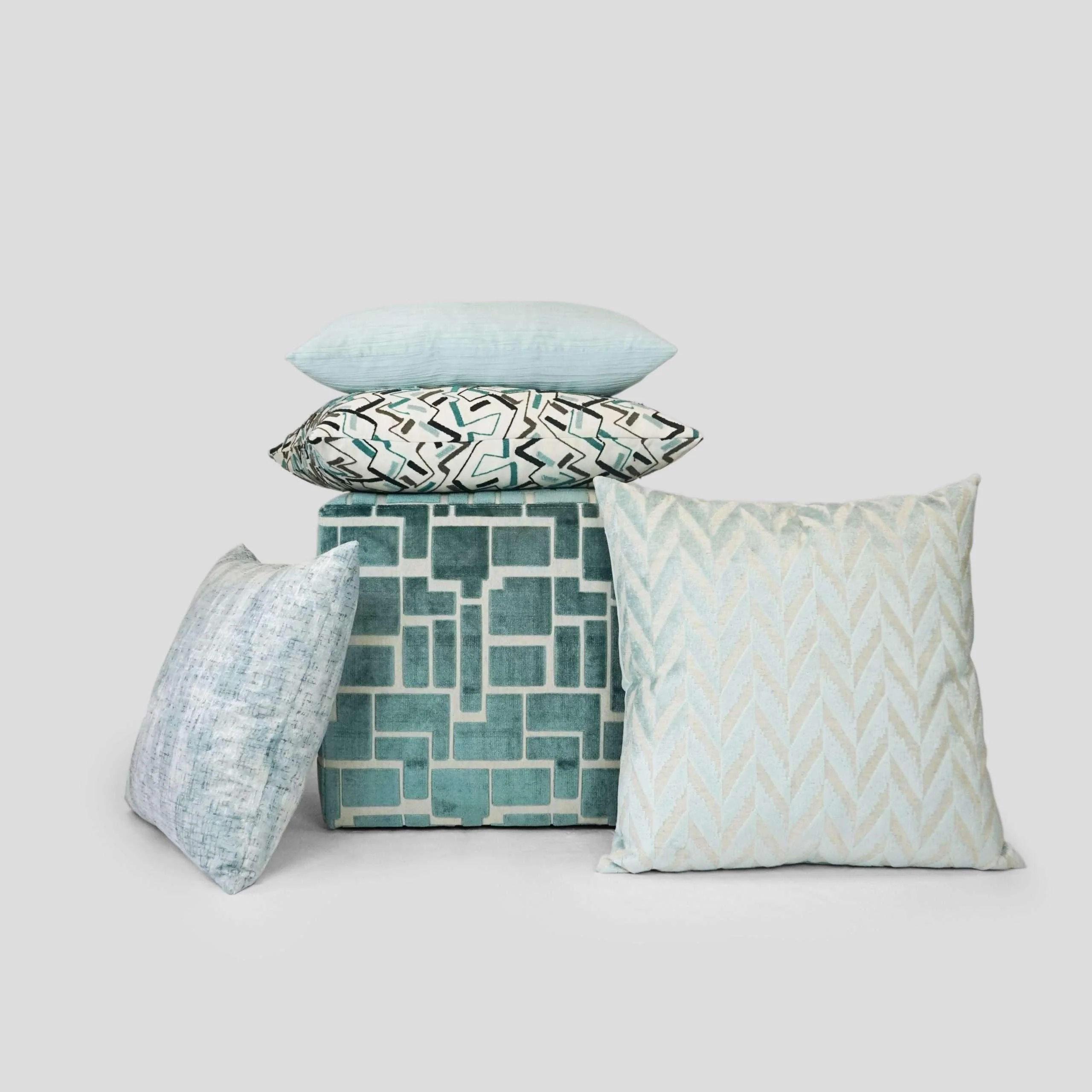 Riker Pillow - Image 4