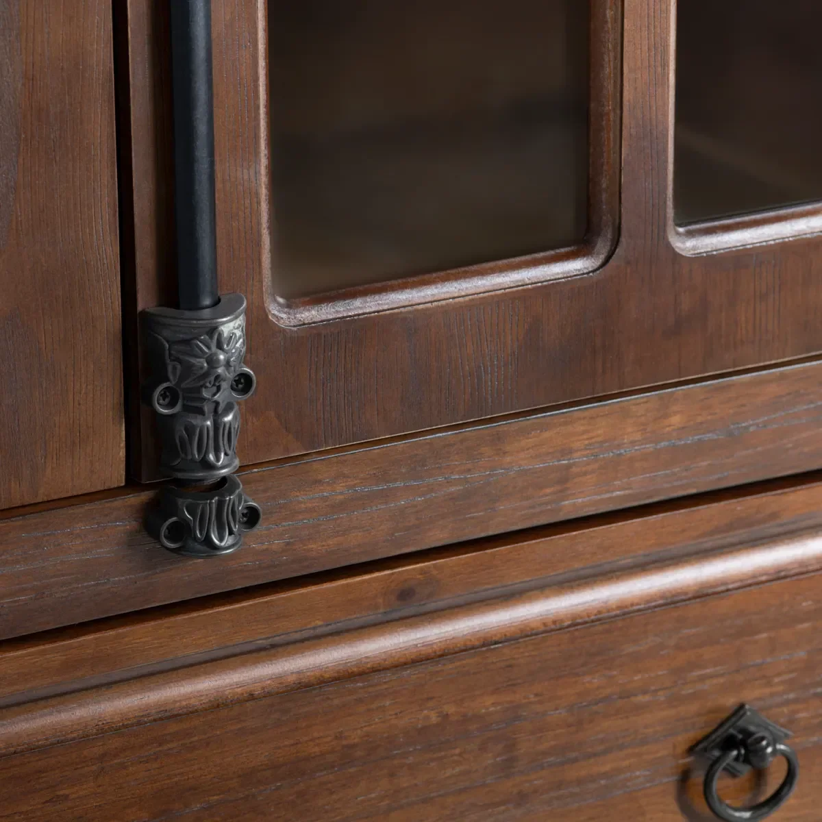 Rutherford Curio Cabinet - Image 3