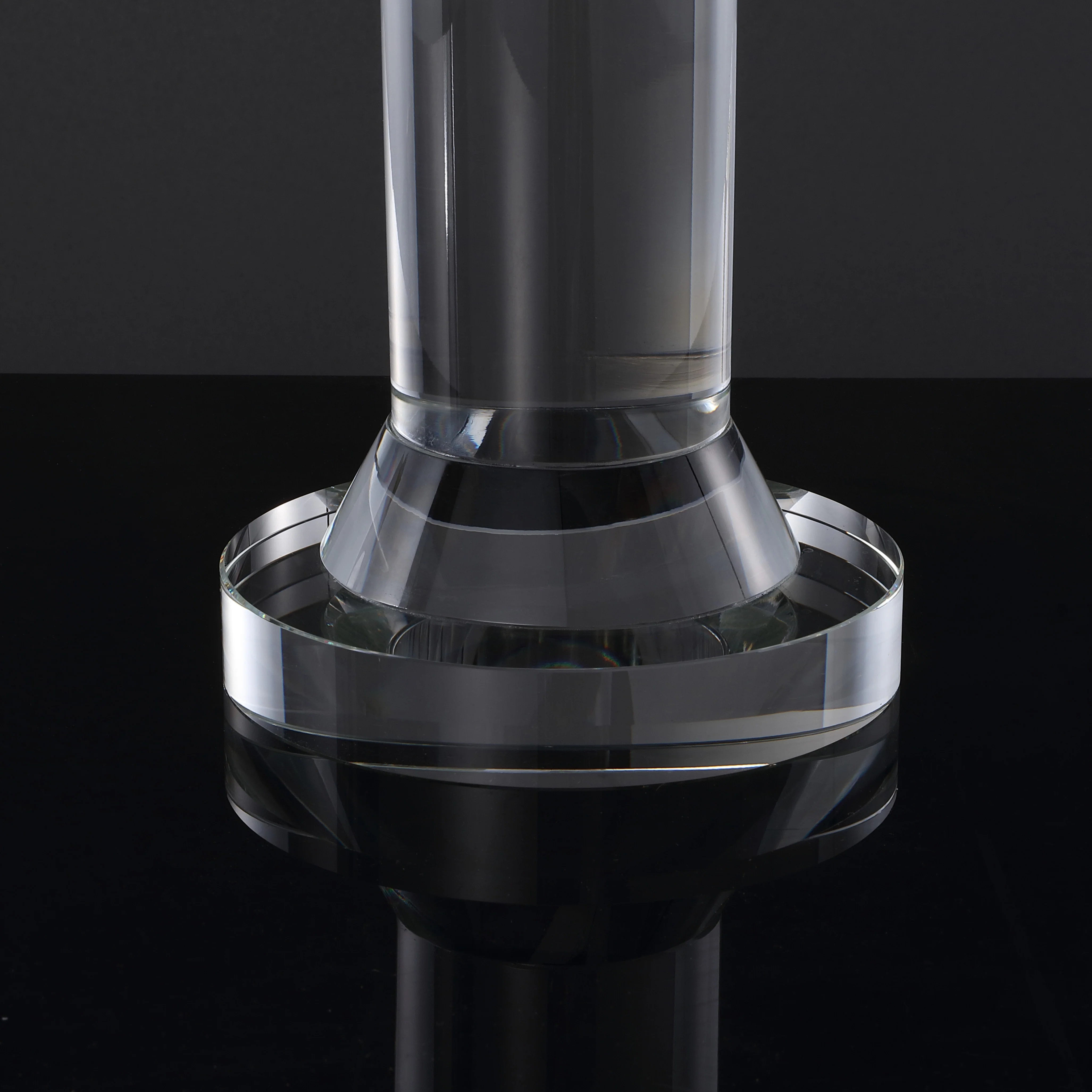Saravia Crystal Table Lamp - Image 7