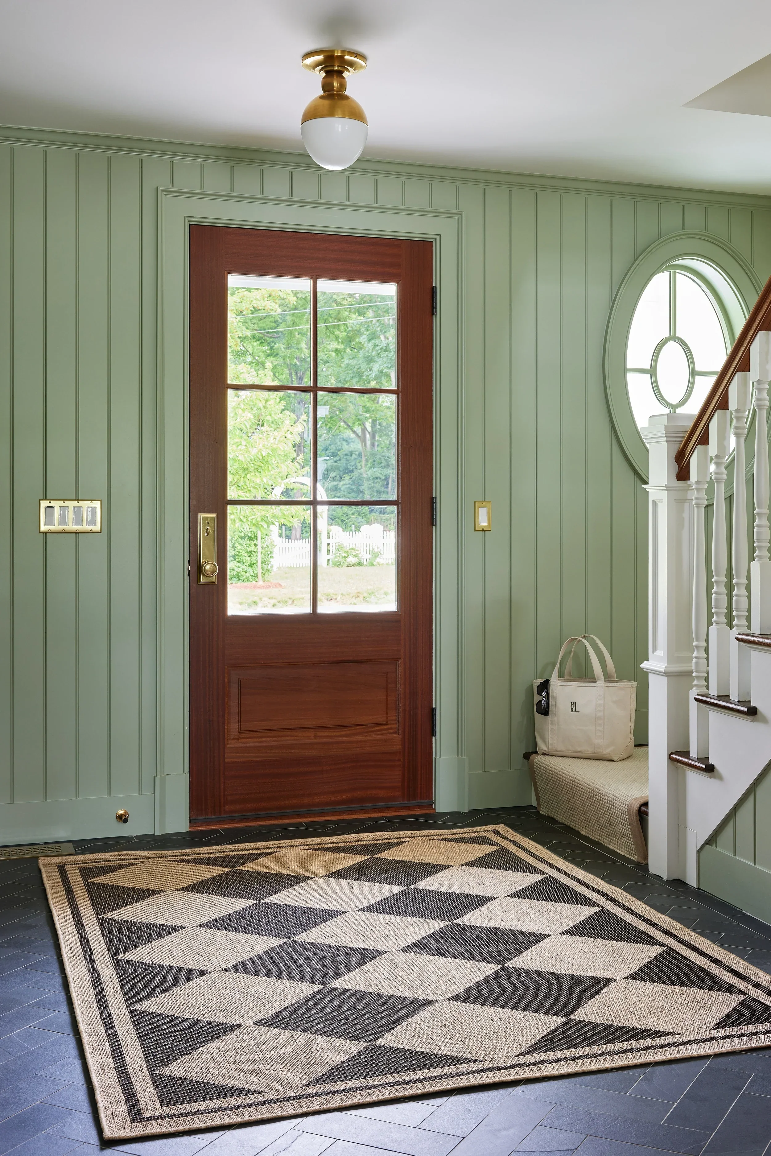 Saybrook Diamond Rug - Image 12