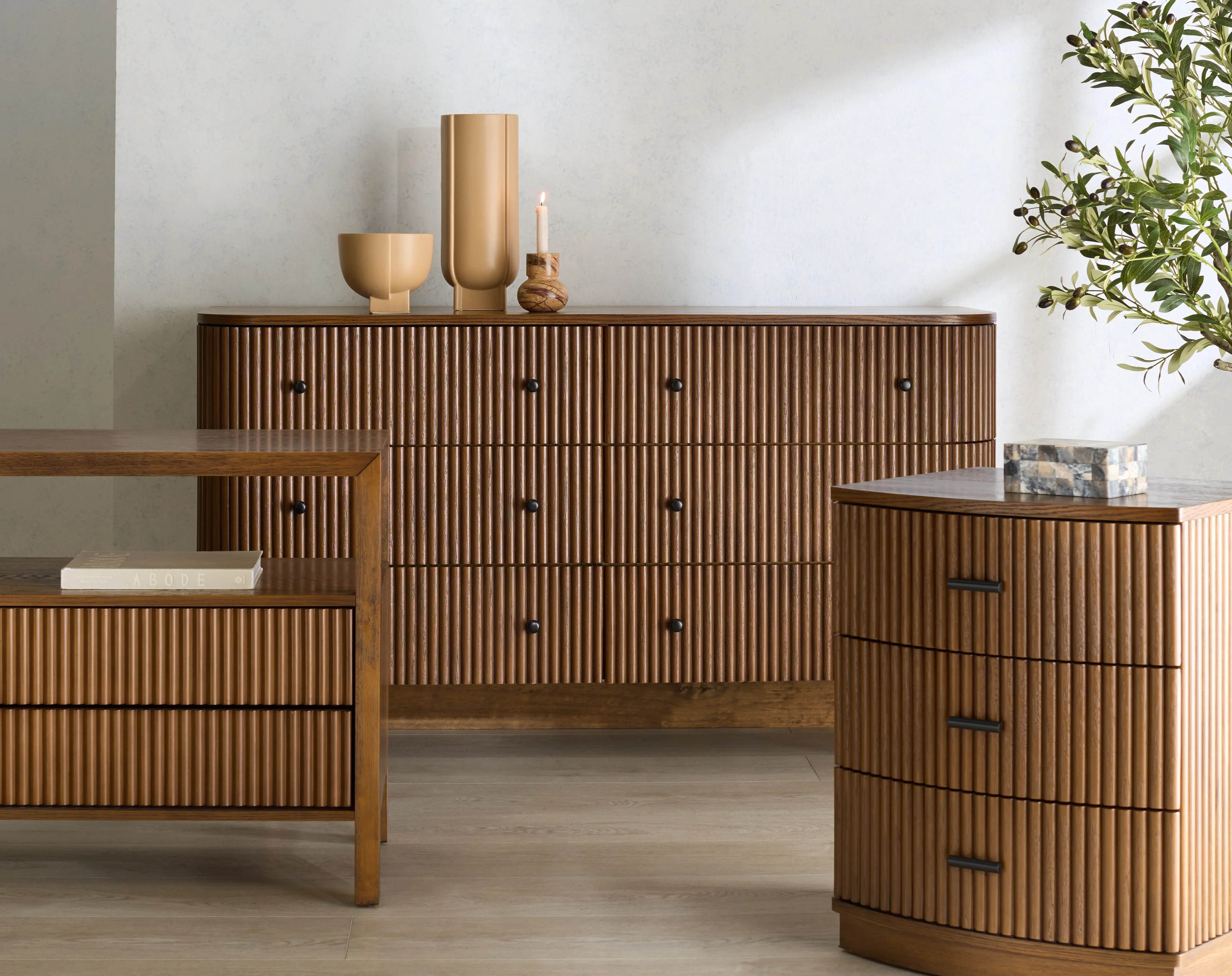 Shelbie 6 Drawer Reeded Dresser - Image 24