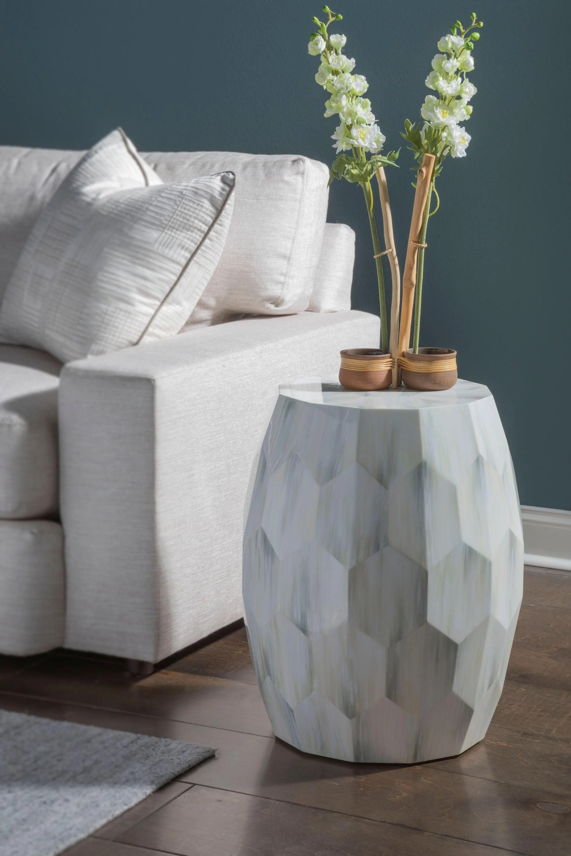 Signature Designs Bello Faceted Drum Table - Image 2