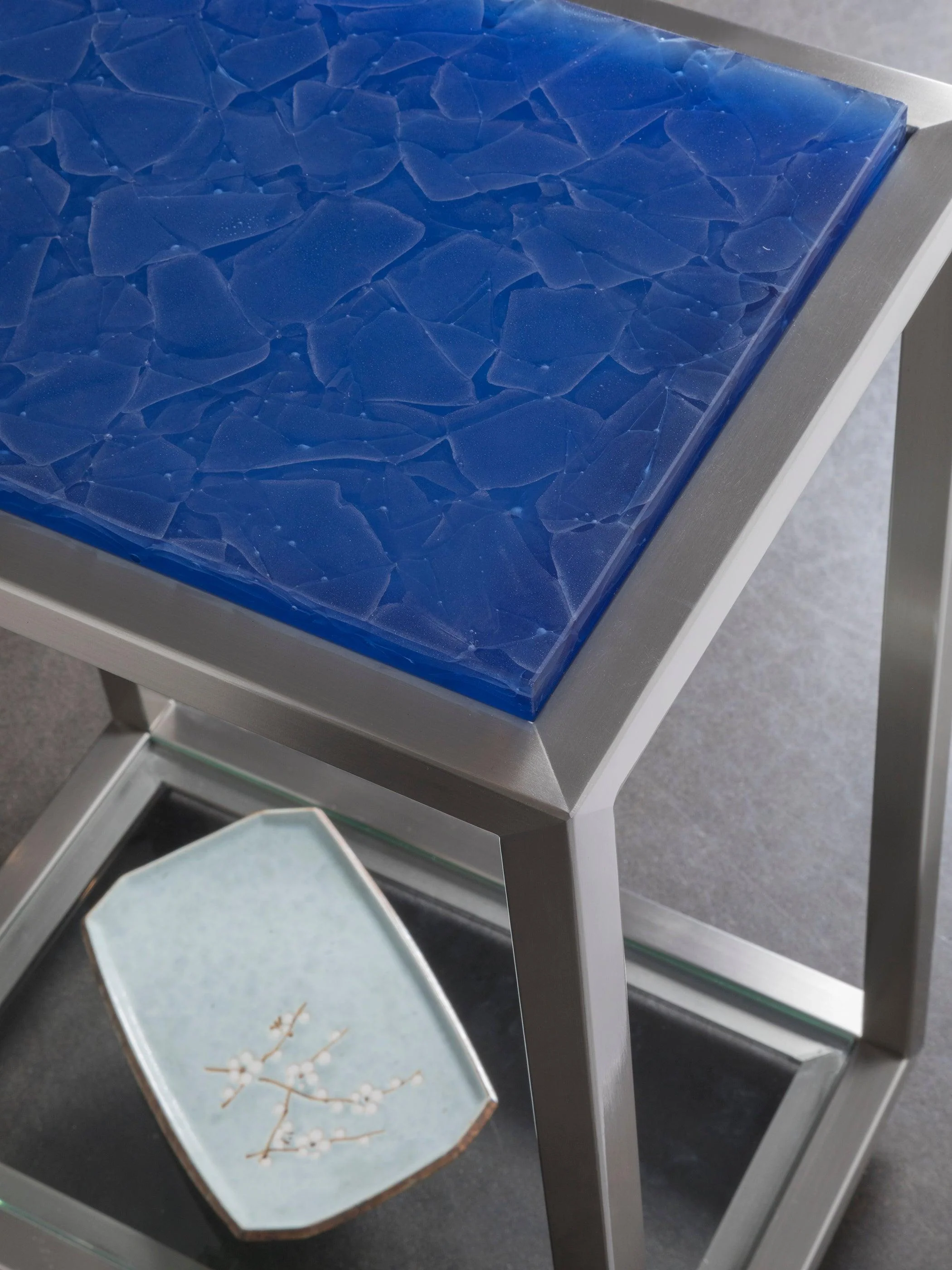 Signature Designs Ultramarine Spot Table - Image 4