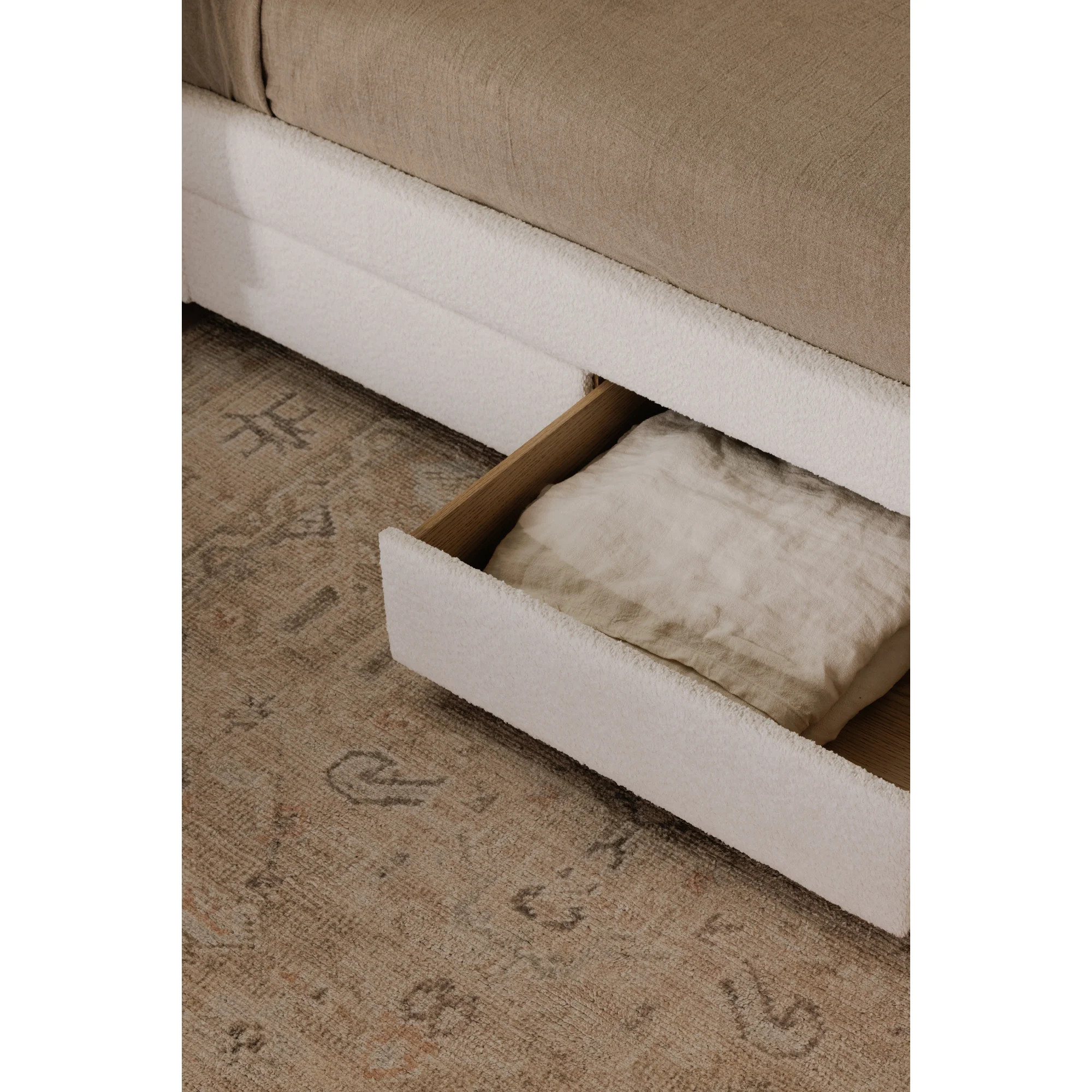 Sophia Queen Storage Bed - Image 29