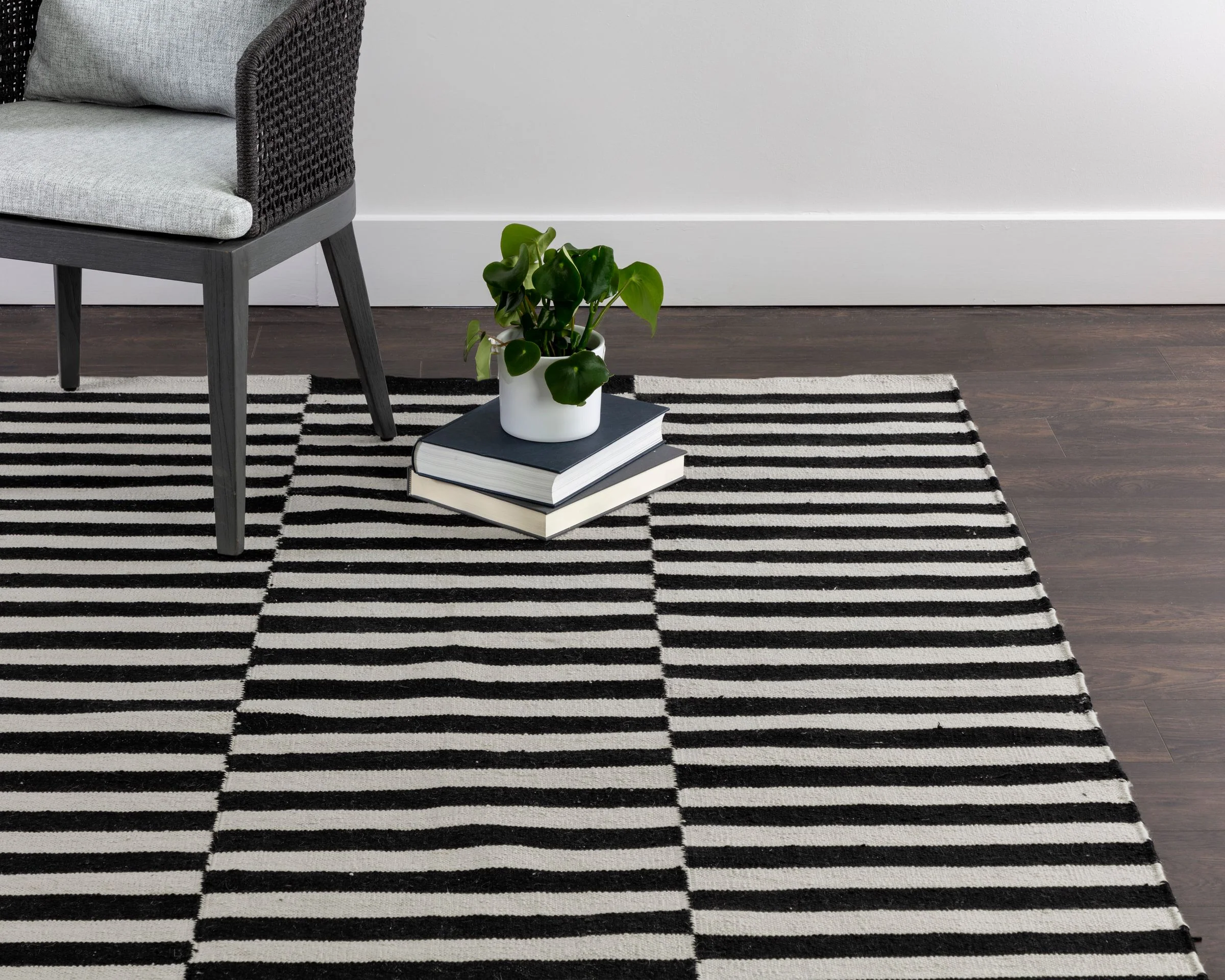 Zigby Hand-Woven Rug - Image 4